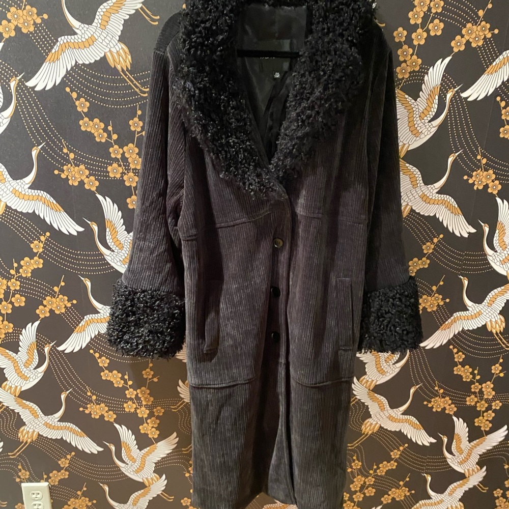 Fashion nova plus curve, Sherling faux fur trim coat mob wife bratz corduroy